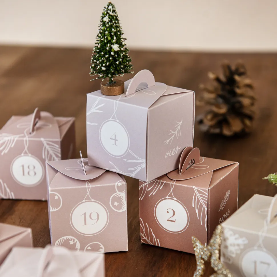 Adventskalender zum Befüllen mit 24 Henkelboxen beere