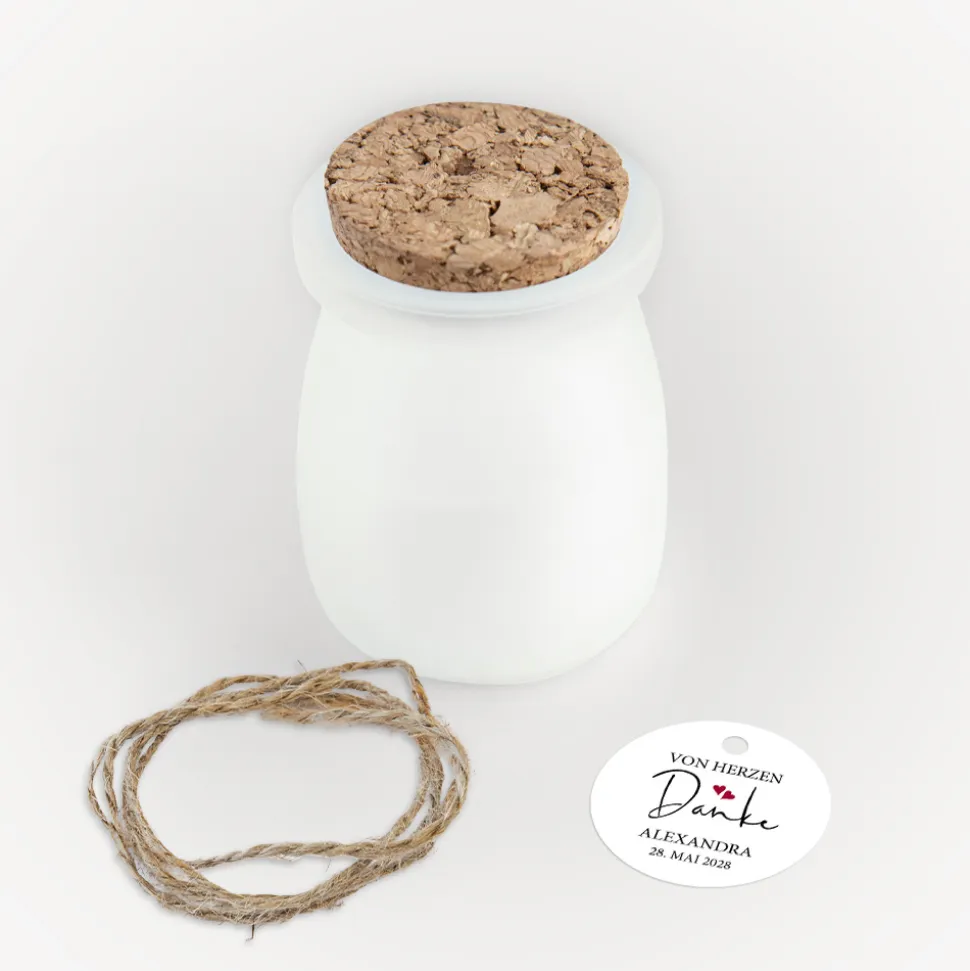Duftkerze Vanille mit Korkdeckel + Anhänger "Kalligrafie"