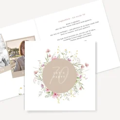 Einladung 70. Geburtstag Klappkarte quadratisch "Blooming Romance"