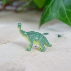 Schlüpfender Dino